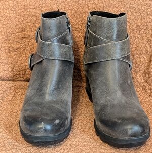 SOREL Size 9.5 Women's Gray Zip Up Ankle Wedge Boots